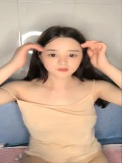 爽❌好大❌快❌深点翁视频最新动态，用户热议：