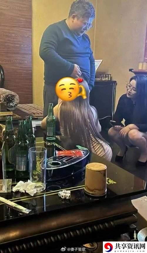 KTV夜色下的冲动：在KTV把女朋友闺蜜C了H