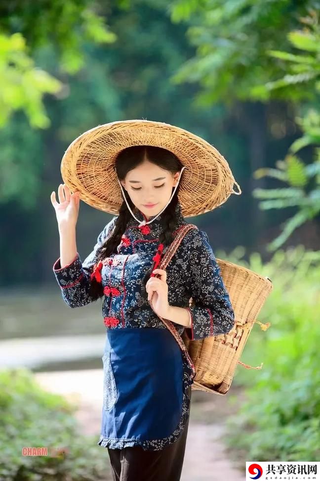 探秘“乱女小芳全集第一集揭秘”中的情感与冲突