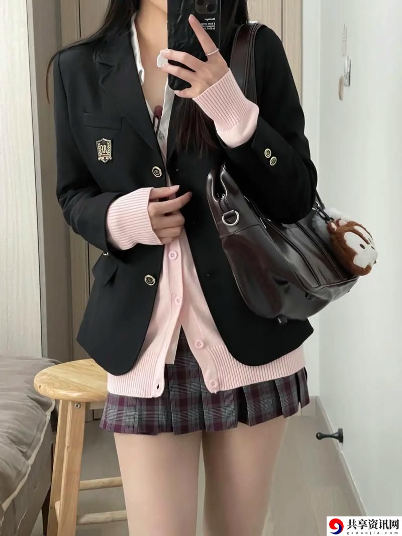  释放青春气息的91丨九色丨国产女❤️黑色jk时尚