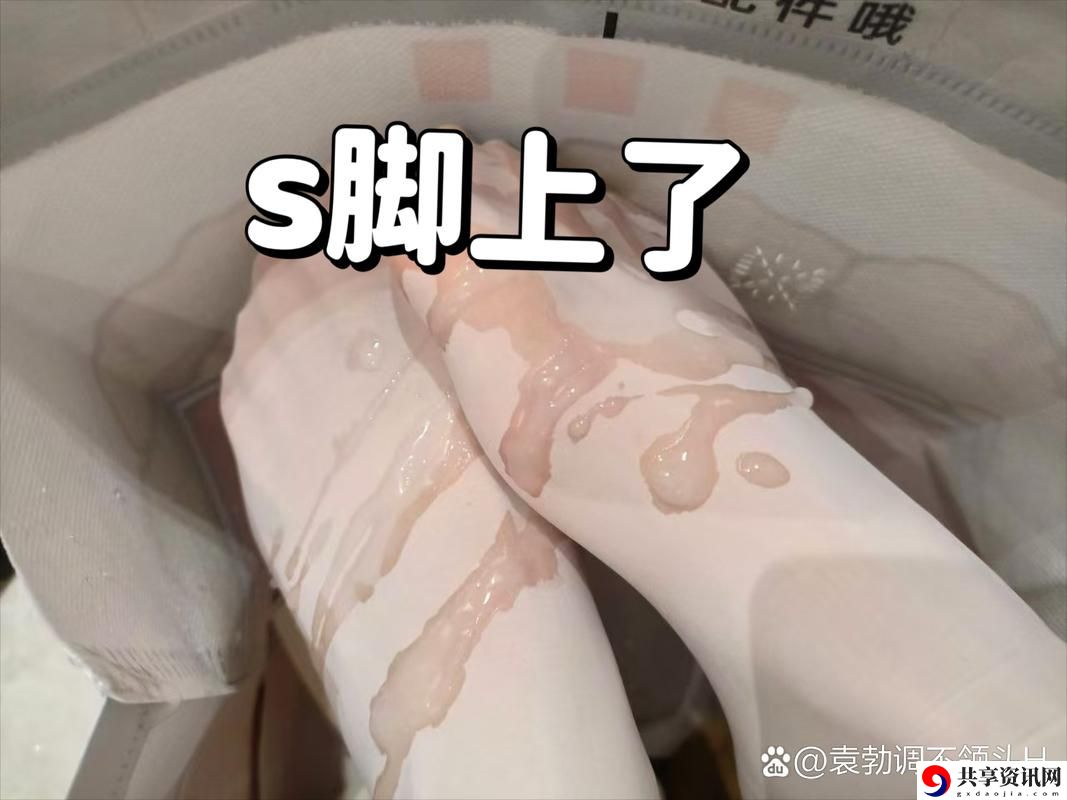 啊～嗯～㖭我下水好多水：在夏日的梦幻水域中