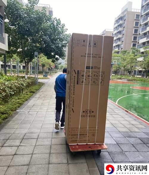 搬家工人当着老公的面，重拾爱的火花