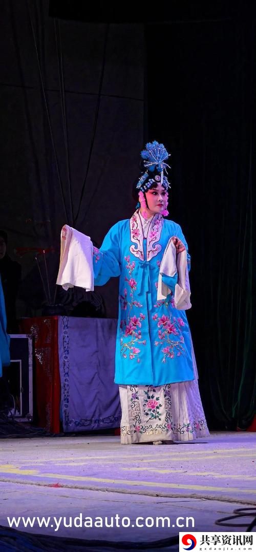 甜蜜的青春：YSL水蜜桃满十八岁