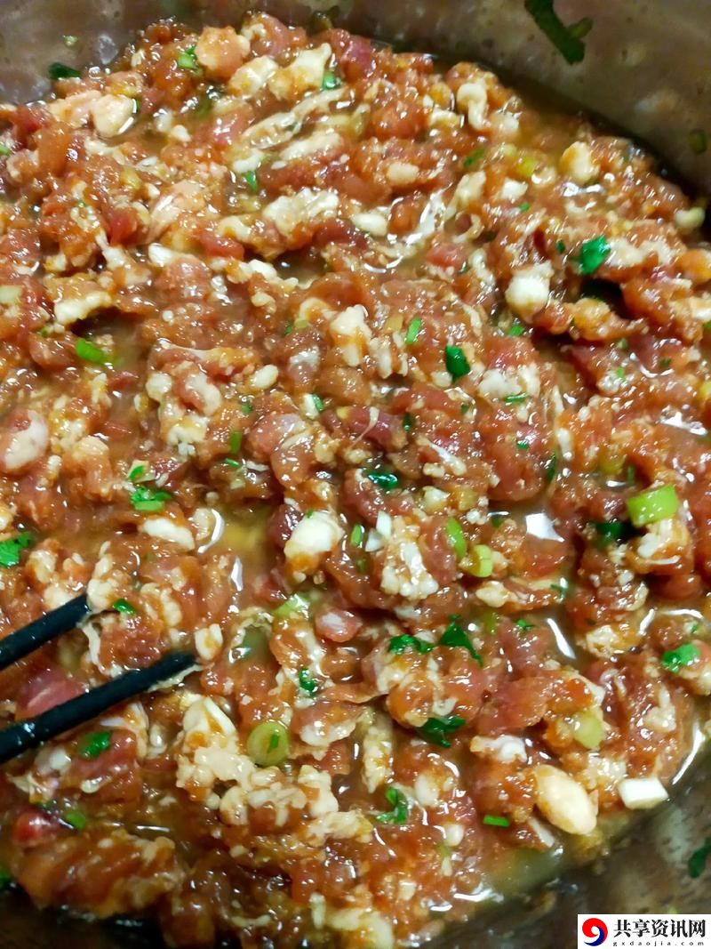 苏软软汆肉的日常三鲜小馄饨被曝光，用户：这才是我的味道！