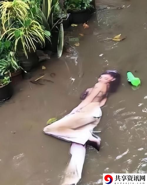 91丨国产丨白浆㊙️洗澡吊死，网友评价：引发热议的社会现象